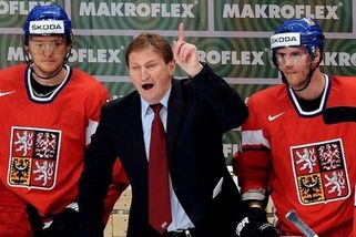 Slováci ukázali Pešánovi, jak vypadá odvaha a srdce bojovníka, porvou se o medaile. O hokejové ostudě ostře promluvil Alois Hadamczik